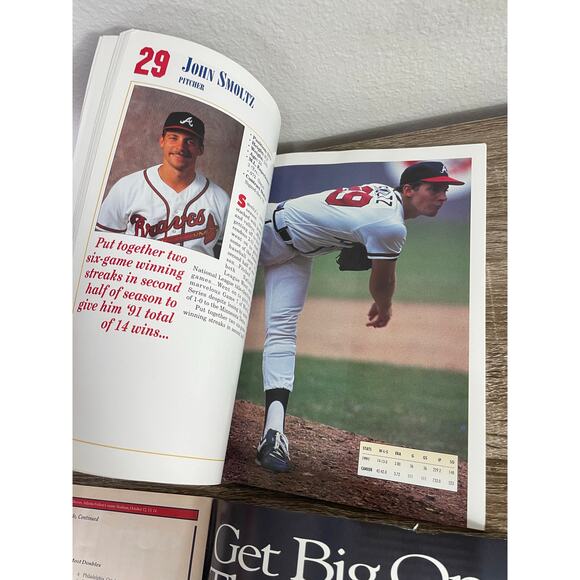 1992 Atlanta Braves Yearbook & NLCS Scorecard Lot MLB Baseball Champions Program - Picture 10 of 16